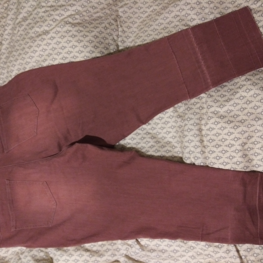 Plus size 18w skinny capri jeans nwot